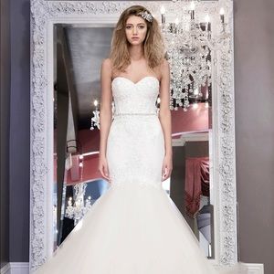 Winnie Couture Violette 3239 wedding dress